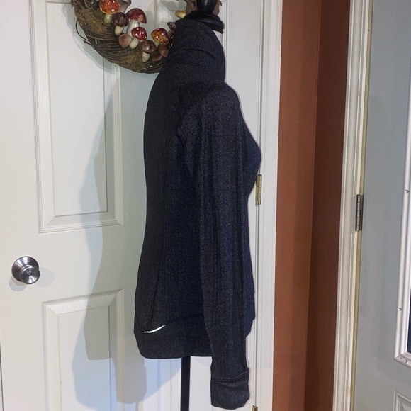 Lululemon Think Fast Pullover Longsleeve Grey Herringbone Athleticwear Top sz 10 - Picture 3 of 10